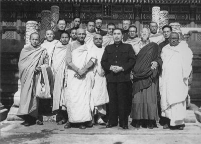 Фотографии в честь первого премьера КНР Чжоу Эньлая 34