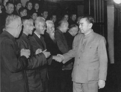 Фотографии в честь первого премьера КНР Чжоу Эньлая 41