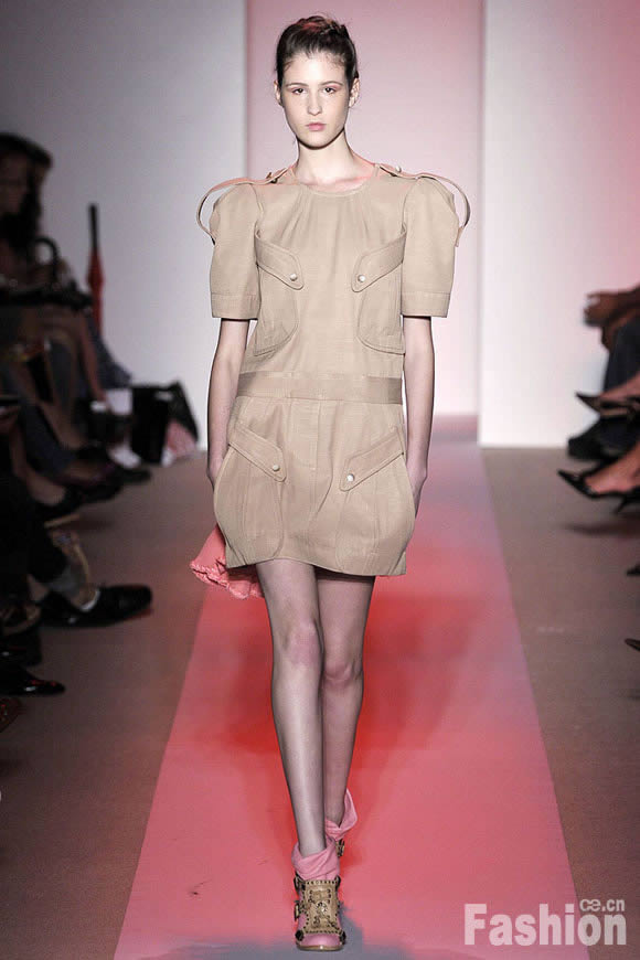 Презентация коллекции женской одежды сезона весна-лето 2009 «Alexandre Herchcovitch»7