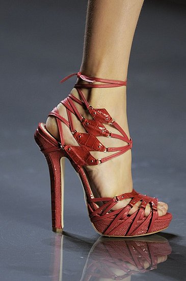 50 пар самой модной обуви на Парижской Неделе моды весенне-летнего сезона 2009 года
