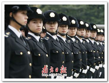 Первый женский отряд полиции появился в Гуанчжоу