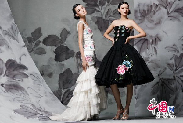 Демонстрация роскошной китайской одежды бренда «NE•TIGER» из коллекции 2009 года 4