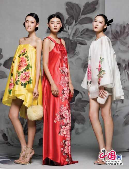 Демонстрация роскошной китайской одежды бренда «NE•TIGER» из коллекции 2009 года 7