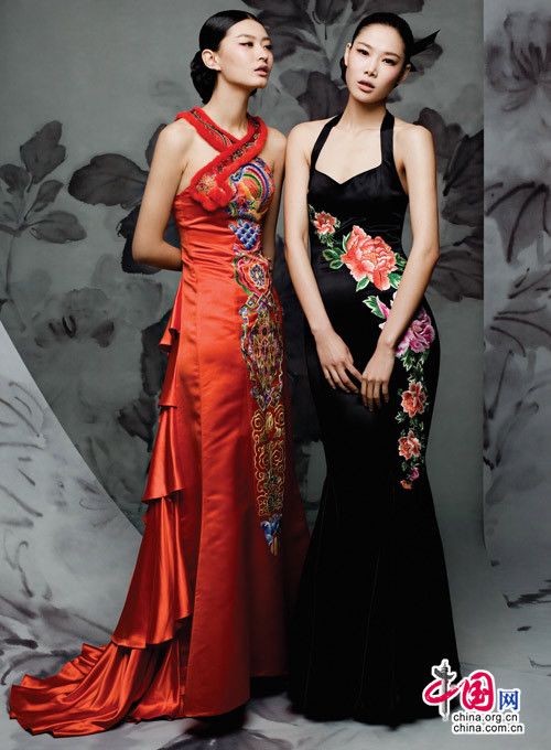 Демонстрация роскошной китайской одежды бренда «NE•TIGER» из коллекции 2009 года 10
