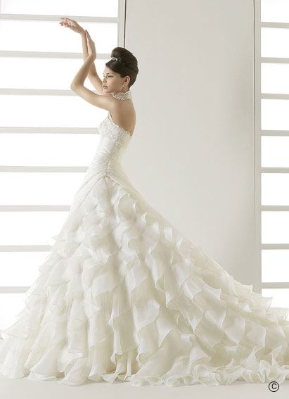 Новые модели свадебных платьев от дизайнеров модного дома «Роза Клара» (Rosa Clara) 1