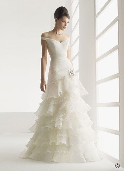 Новые модели свадебных платьев от дизайнеров модного дома «Роза Клара» (Rosa Clara) 7