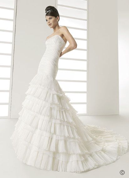 Новые модели свадебных платьев от дизайнеров модного дома «Роза Клара» (Rosa Clara) 12