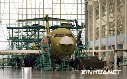 В Китае начато партийное производство новых региональных самолетов