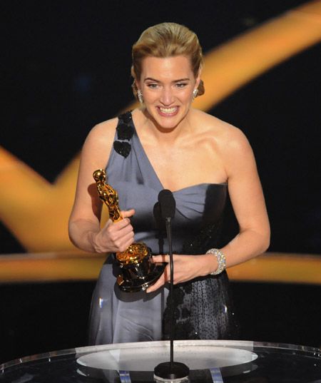 Кейт Уинслет получила 'Оскара' за лучшую главную женскую роль1
