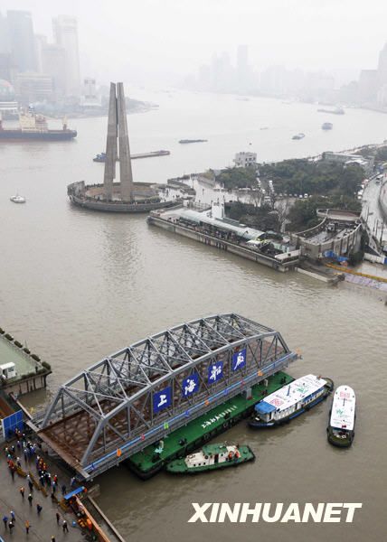 Шанхай: столетний мост Вайбайду восстановлен на прежнем месте 3