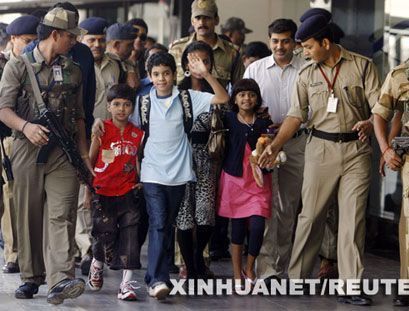 В Индии горячо приветствовали детей-актеров, исполнивших роли в фильме «Миллионер из трущоб»