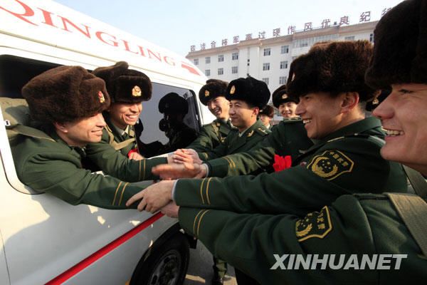 Сньцзян-Уйгурский автономный район: выпускники университетов поступают на службу в пограничные войска 3