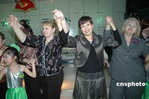 Китайские и русские женщины совместно отпраздновали Международный женский день в пограничном городе 1