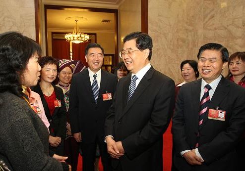 Руководители КНР в рамках сессий ВСНП и ВК НПКСК приняли участие в групповых дискуссиях 