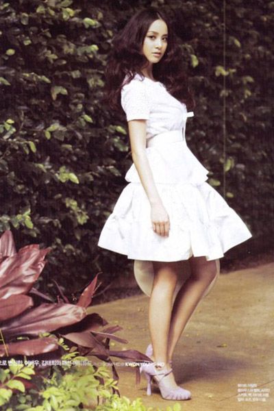 Красивая корейская актриса Ким Тхэ Хи 6