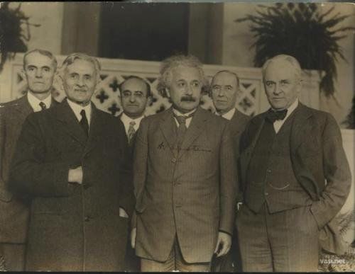 Классические снимки Альберта Эйнштейна