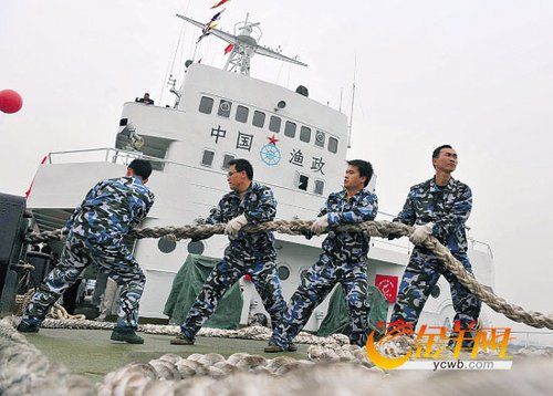 Одно из самых крупных рыболовецких суден Китая охраняет суверенитет в Южно-Китайском море 