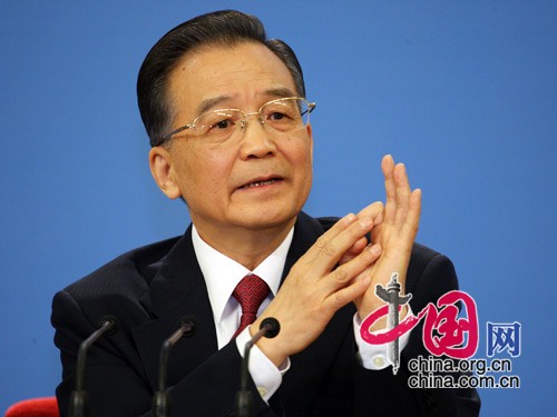 Вэнь Цзябао: новые правительственные инвестиции в размере 1,18 трлн. юаней направлены на обеспечение народной жизни и техническое преобразование 