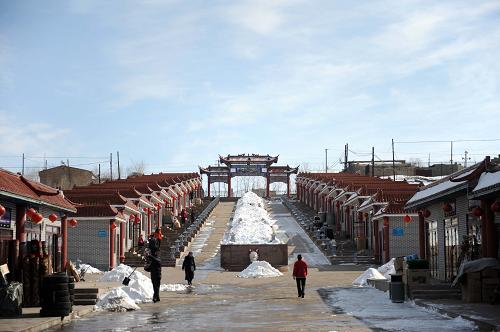 Пограничная торговля в КПП «Зимунай» Синьцзян-Уйгурского автономного района процветает 