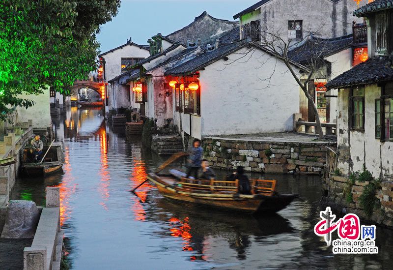 Чжоучжуан – древний поселок на воде к югу от реки Янцзы