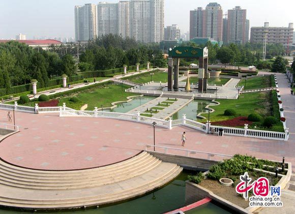 Парк Чаоян – самый большой городской парк внутри 4-го транспортного кольца Пекина 