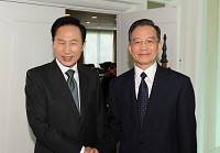 Премьер Госсовета КНР Вэнь Цзябао встретился с президентом Республики Корея Ли Мен Баком
