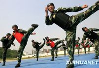 Антитеррористические военные учения отряда Вооруженной полиции Шанхая