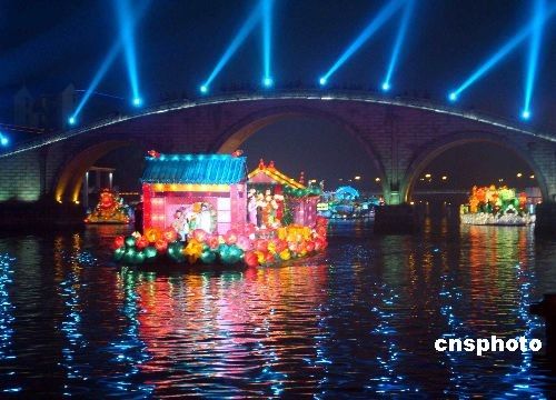 Открылся 12-й международный туристический фестиваль в городе Сучжоу 
