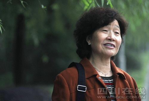 Китайская женщина, пострадавшая в землетрясении, нашла российских спасателей 