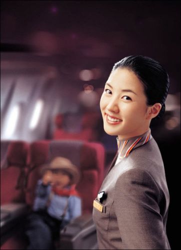 Красивая униформа стюардесс из 15 стран мира 4