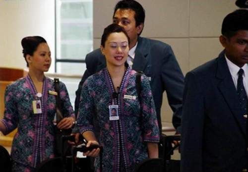 Красивая униформа стюардесс из 15 стран мира 11