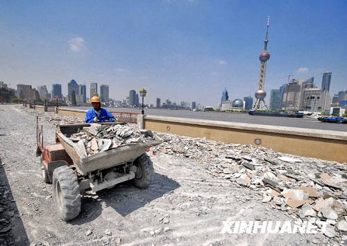 Началась перестройка набережной Вайтань Шанхая в преддверии открытия ЭКСПО-2010