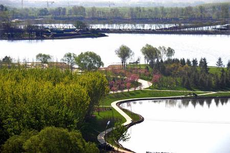 Открылся самый большой городской экологический парк на севере Китая