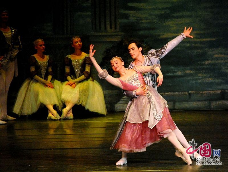 Классический русский балет «Лебединое озеро» посетил Китай 1