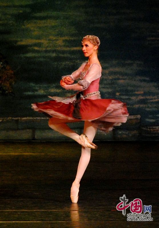 Классический русский балет «Лебединое озеро» посетил Китай 6