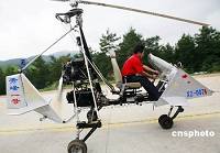 Крестьянин из города Цзюцзян провинции Цзянси самостоятельно сделал вертолет
