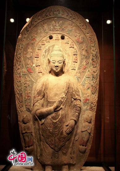 Статуи Будды в Пекинском столичном музее