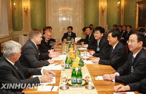 Встреча Ху Цзиньтао с премьер-министром Словакии