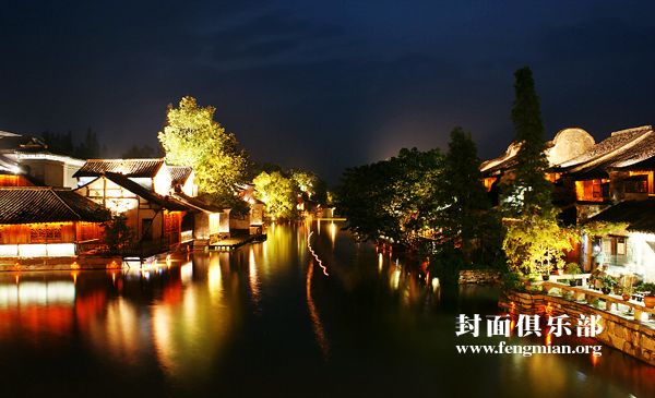 Ночные пейзажи в туристическом районе Сичжа уезда Учжэнь 2