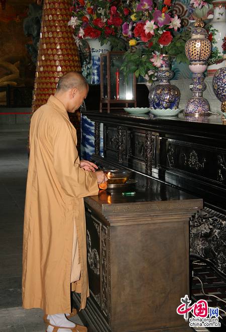 В храме Чунъюаньсы