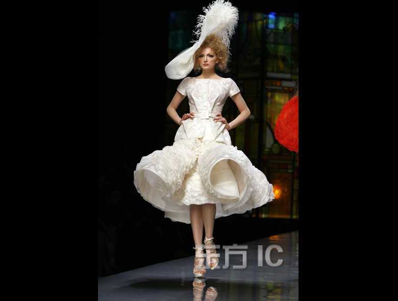Презентация коллекции женской одежды сезона весна-лето 2009 «Christian Dior» в Париже 