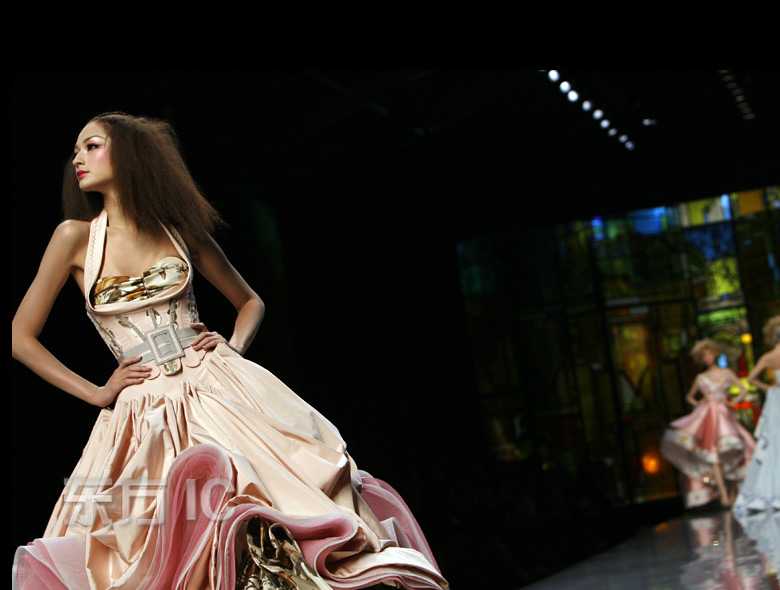 Презентация коллекции женской одежды сезона весна-лето 2009 «Christian Dior» в Париже 
