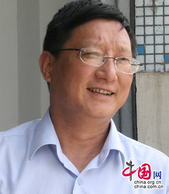 Старший инженер центра Сунь Чжэнпин