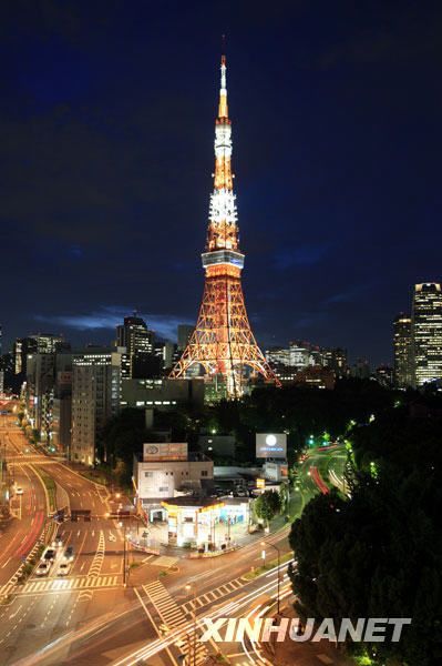 Цветочные лампы «прохладного типа» зажглись на Токийской башне 1
