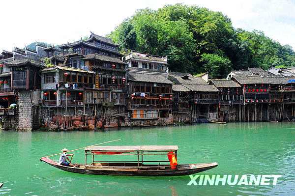 Прекрасные пейзажи древнего городка Фэнхуан провинции Хунань