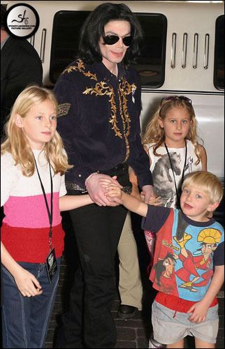 Фотографии счастливой семейной жизни Майкла Джексона
