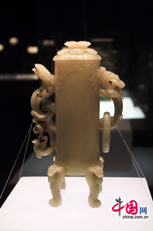 Ценные изделия из нефрита в Столичном музее Китая
