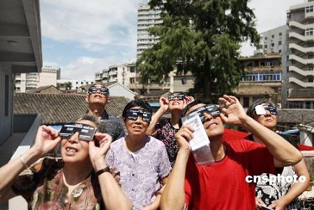 С приближением полного солнечного затмения в разных районах Китая развивается «астрономический бум»