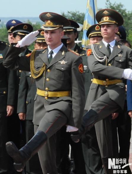 Российские военнослужащие роты почетного караула 7