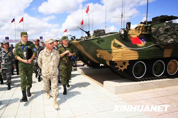 Начальники генштабов Китая и России посетили совместные военные учения «Мирная миссия - 2009» 8